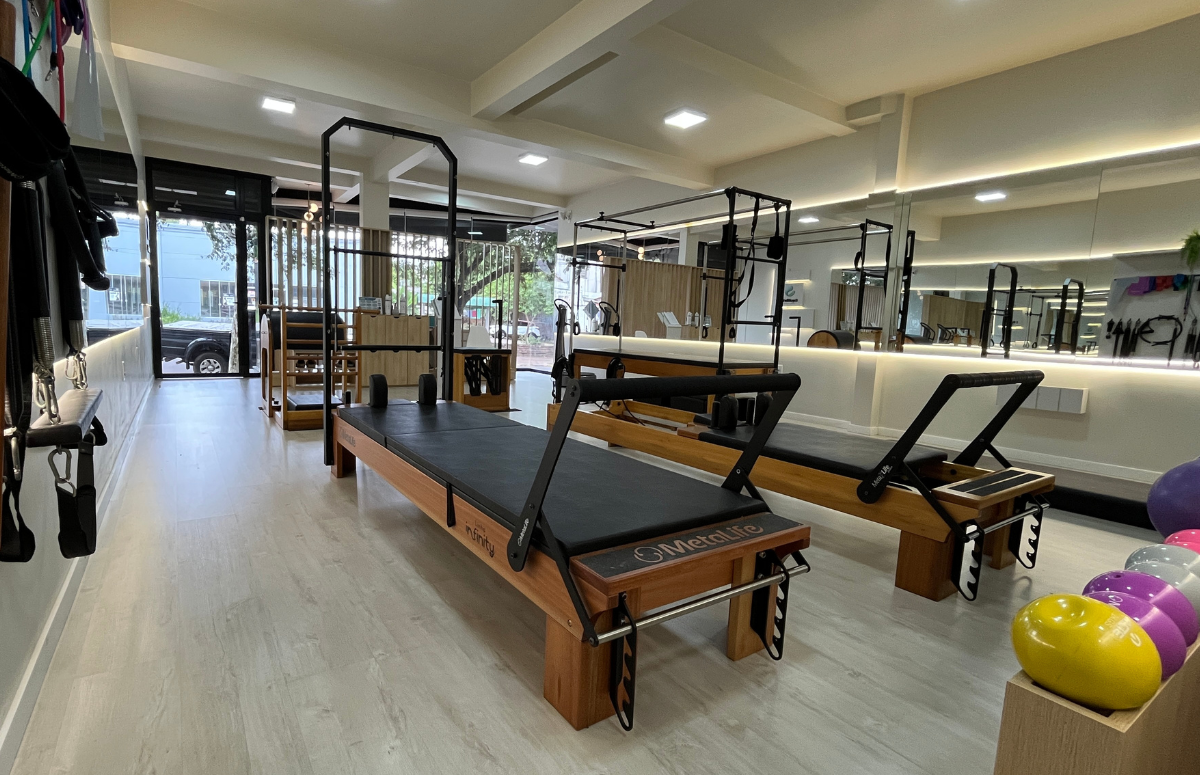 Pilates terapêutico na Clínica Equilíbrio